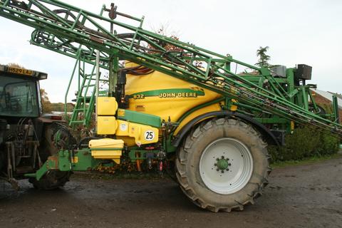 Trailed John Deere Sprayer 28m with 3200L Tank (11000212)